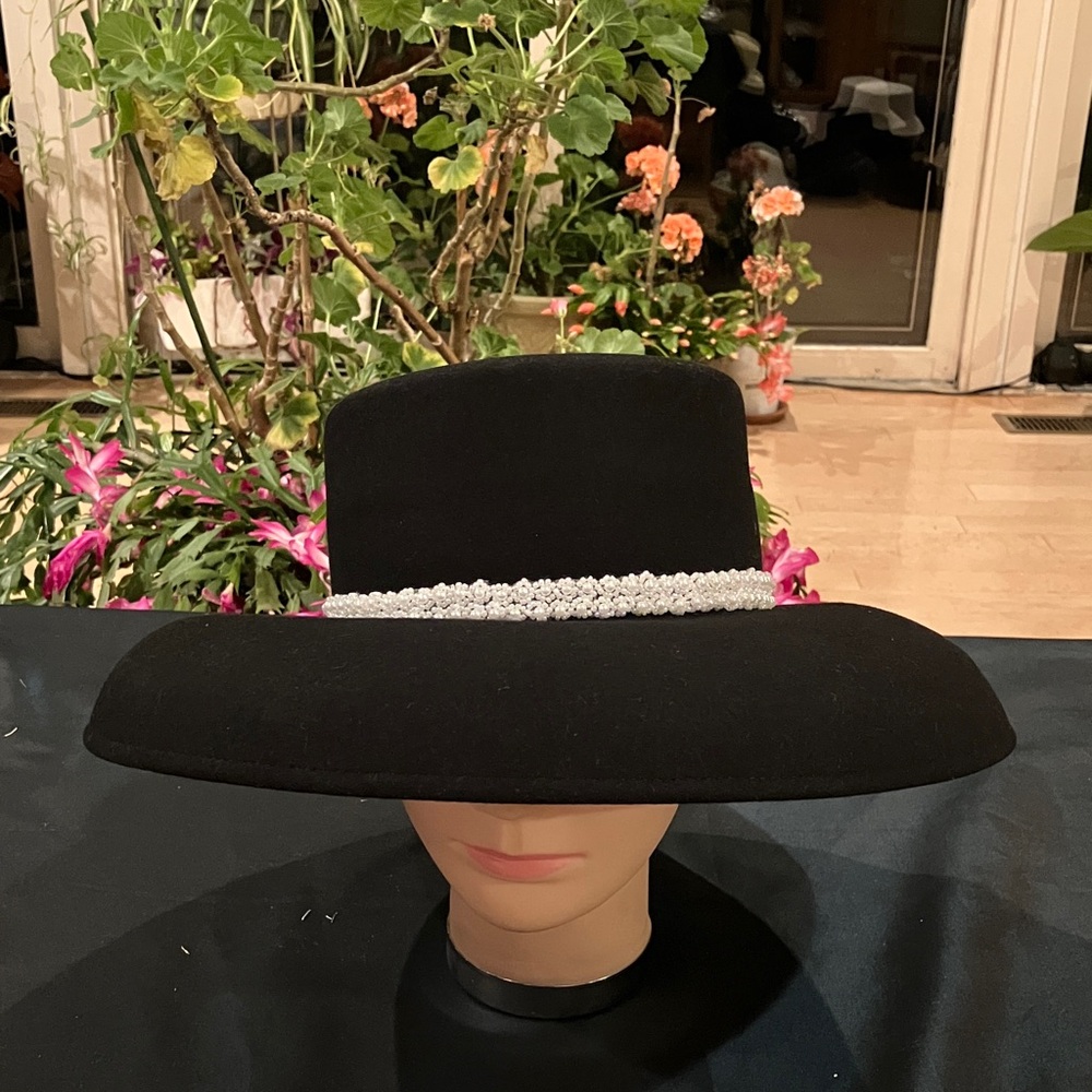 Elegant Black Wool Wide-Brim Hat with White Pearl Floral Band